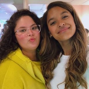 Meet your Posher, Helen